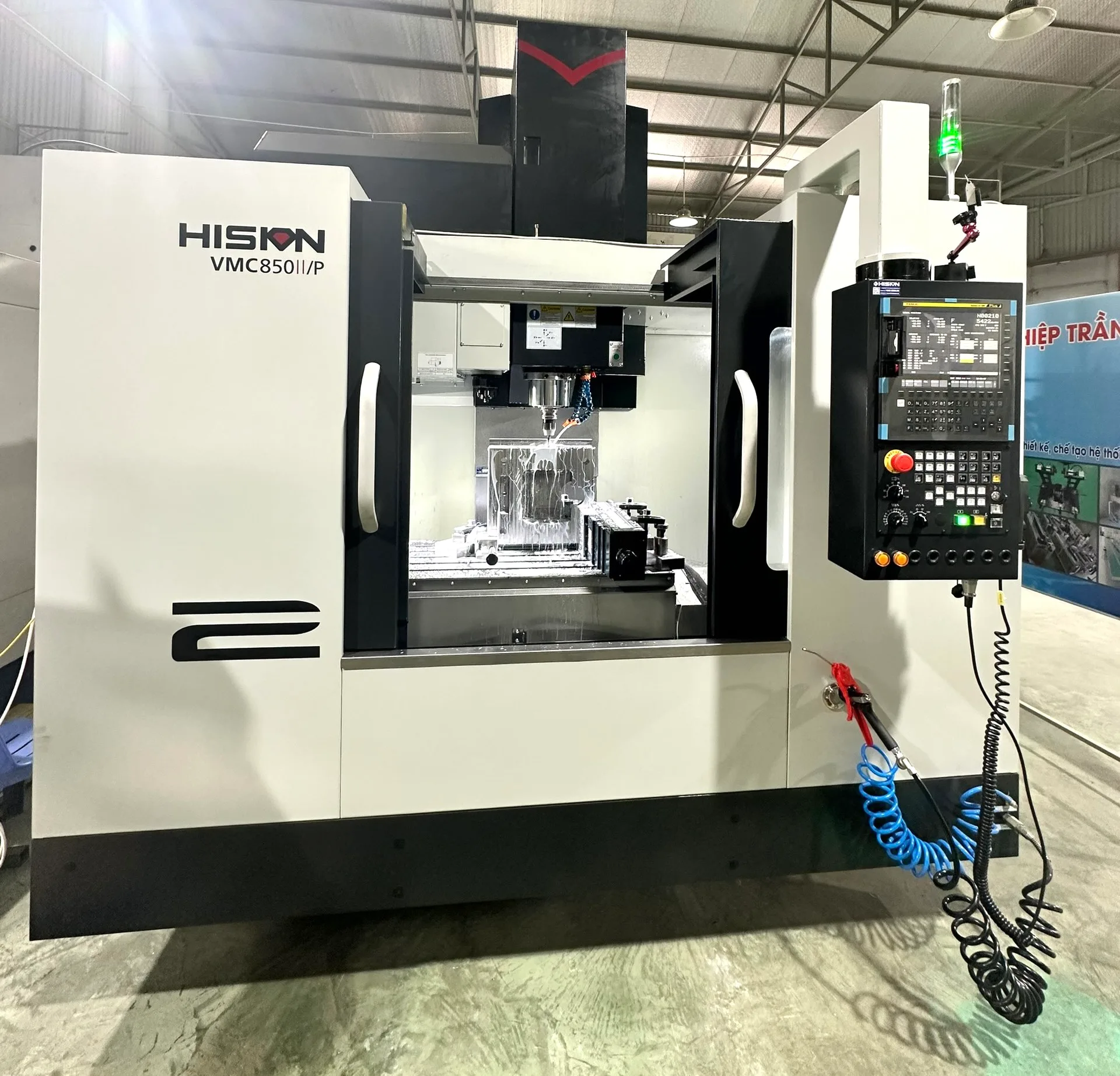 máy gia công cơ khí chính xác cnc tại hà nội